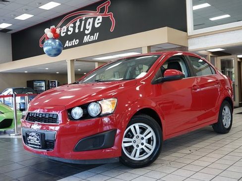 Used 2015 Chevrolet Sonic LT image 17