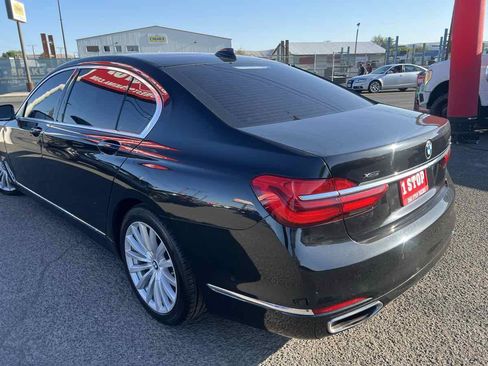 Used 2017 BMW 740i xDrive AWD/4WD image 7