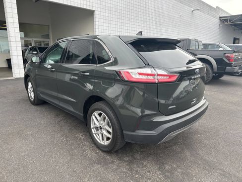 Used 2024 Ford Edge SEL w/ Convenience Package AWD/4WD image 4