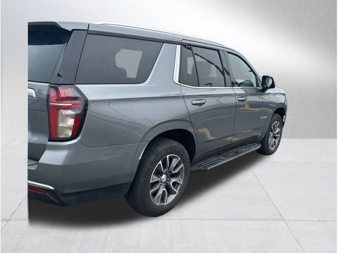 Used 2021 Chevrolet Tahoe LT w/ LT Signature Package image 12