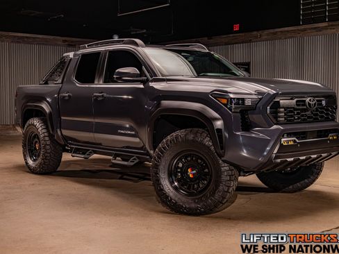 Used 2024 Toyota Tacoma TRD Off-Road w/ TRD Off Road Upgrade Package AWD/4WD image 1