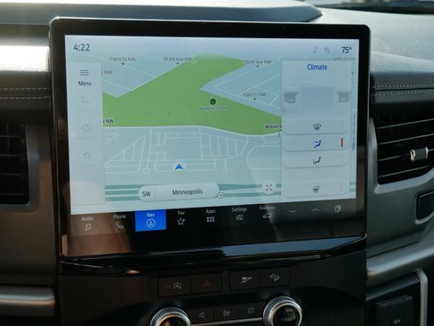 Certified 2024 Ford Expedition XLT image 22