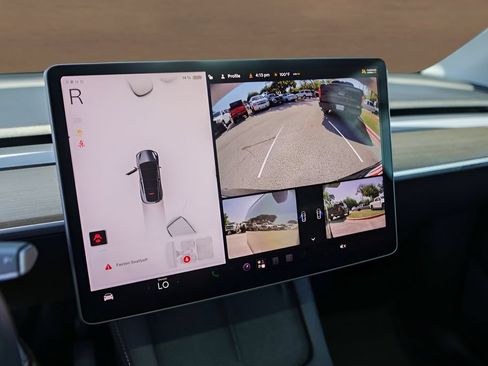 Used 2022 Tesla Model Y Long Range AWD/4WD image 15