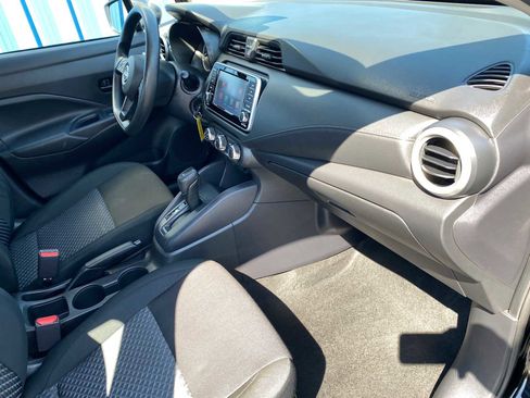 Used 2024 Nissan Versa S w/ Trunk Package image 24