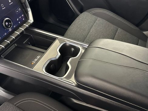 Certified 2025 GMC Acadia Elevation AWD/4WD image 21