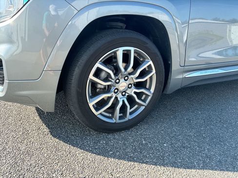 Used 2024 GMC Terrain Denali AWD/4WD image 33