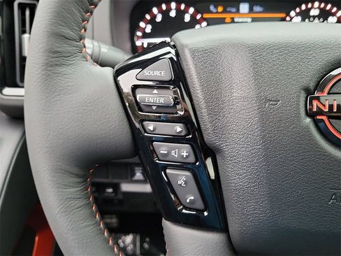 New 2025 Nissan Frontier PRO-4X w/ Pro Premium Package image 6