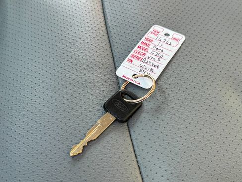 Used 2011 Ford E-350 and Econoline 350 Extended Super Duty w/ PWR Group image 40