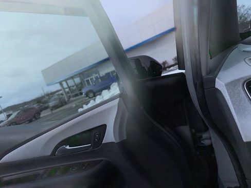 Certified 2021 Chevrolet Bolt Premier image 20