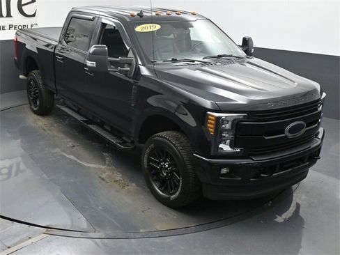 Used 2019 Ford F250 Lariat image 45