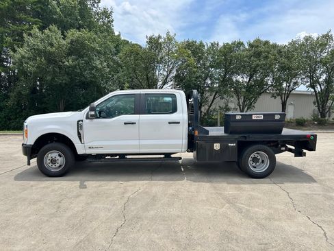 Used 2023 Ford F350 XL w/ Snow Plow Prep Package AWD/4WD image 2