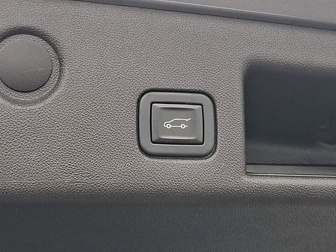 Used 2023 Chevrolet Equinox LT image 29