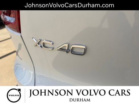 New 2025 Volvo XC40 B5 Plus w/ Protection Package Premier image 5