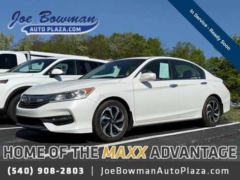 Used 2017 Honda Accord EX image 1
