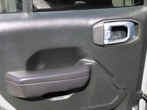 Used 2020 Jeep Wrangler Unlimited Sport image 20