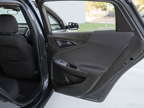 Used 2018 Chevrolet Malibu LT image 22