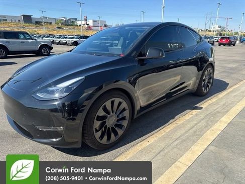 Used 2025 Tesla Model Y Performance AWD/4WD image 3