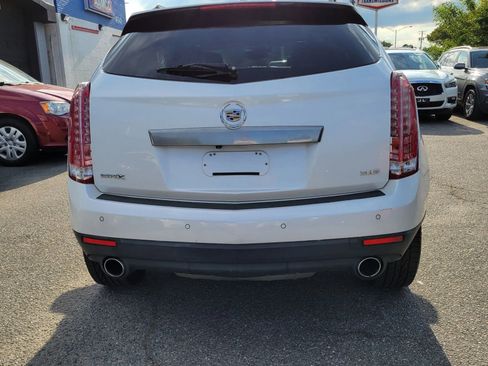 Used 2016 Cadillac SRX Performance w/ Midnight Edition Package FWD image 4