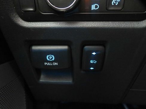 Used 2021 Ford F150 Lariat w/ Equipment Group 502A High AWD/4WD image 35
