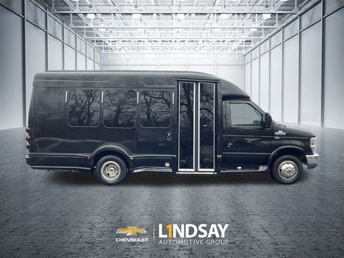 Used 2014 Ford E-350 and Econoline 350 Super Duty image 9