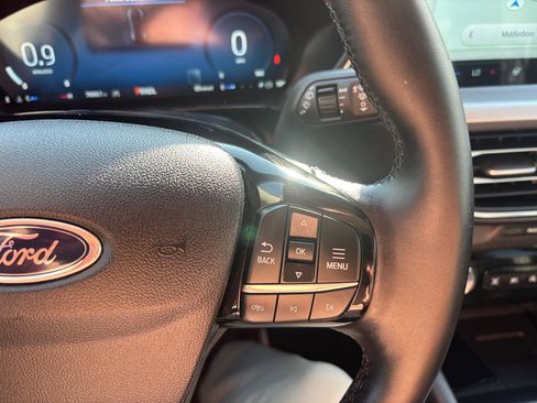 Used 2024 Ford Escape Platinum w/ Premium Technology Package image 21