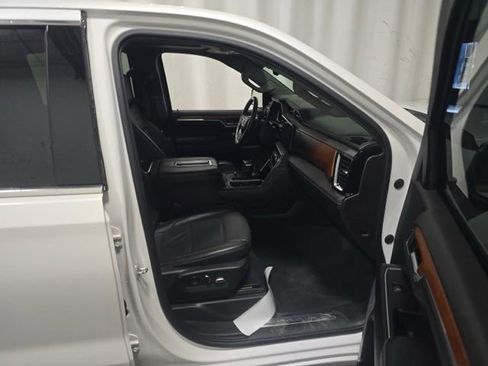 Used 2022 GMC Sierra 1500 Denali w/ Denali Reserve Package image 11