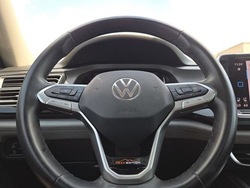 Used 2024 Volkswagen Atlas Peak Edition SE AWD/4WD image 24