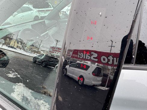 Used 2025 Ford Explorer Platinum w/ Ultimate Package image 14