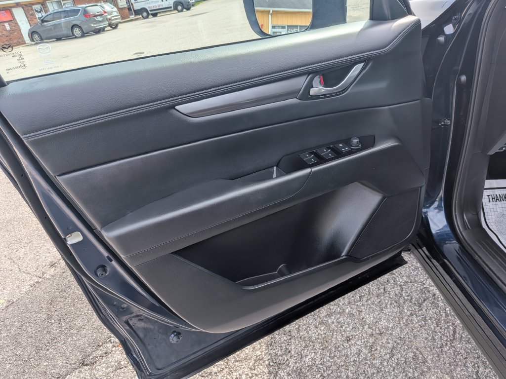 Used 2025 MAZDA CX-5 AWD 2.5 S w/ Preferred Package image 13