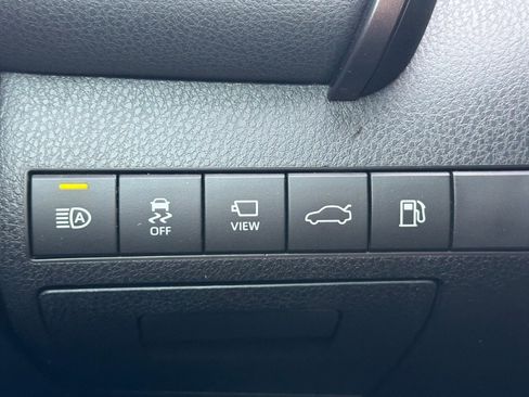 Used 2018 Toyota Camry XSE w/ Driver Assist Package image 36