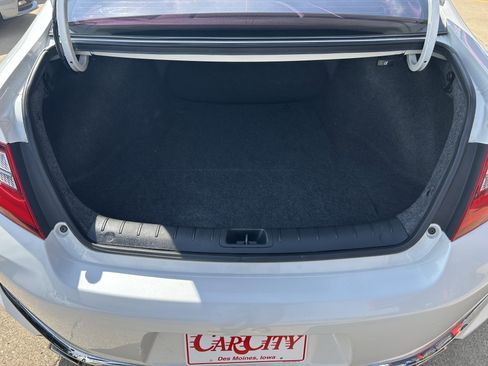 Used 2017 Honda Accord EX-L image 13