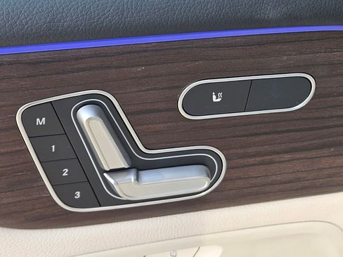 New 2026 Mercedes-Benz GLB 250 4MATIC image 16