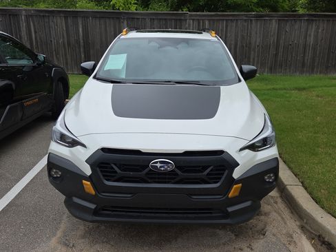 Used 2025 Subaru Crosstrek 2.5i Wilderness w/ Crosstrek Mirror Package AWD/4WD image 3