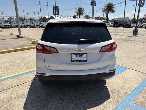 Used 2019 Chevrolet Equinox LS FWD image 8