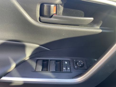 Used 2025 Toyota RAV4 LE image 20