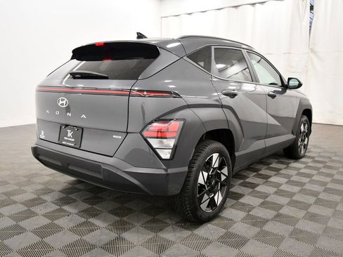 Used 2025 Hyundai Kona SEL image 7