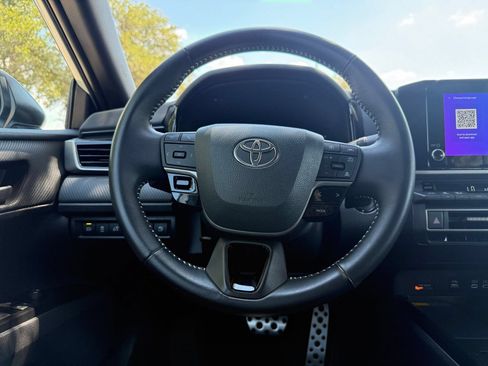 Used 2026 Toyota Camry SE FWD image 24
