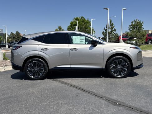 New 2026 Nissan Murano Platinum w/ Cargo Package image 2