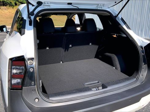Used 2025 Nissan Kicks SV FWD image 25