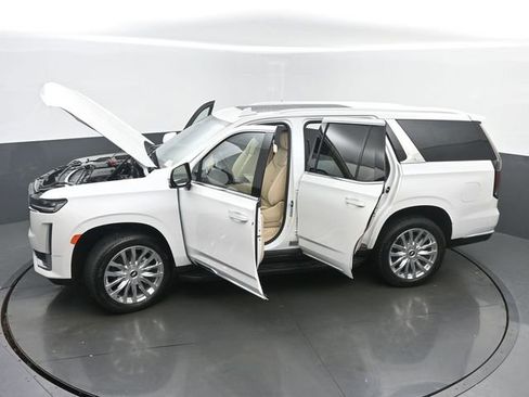 Certified 2023 Cadillac Escalade Premium Luxury AWD/4WD image 63