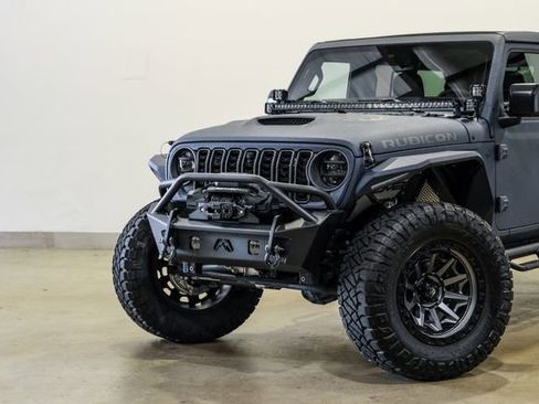 Used 2024 Jeep Wrangler Unlimited Rubicon w/ Technology Group AWD/4WD image 6