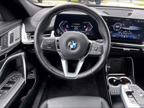 Used 2025 BMW X2 xDrive28i w/ Premium Package AWD/4WD image 7