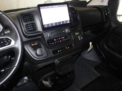 Used 2024 RAM ProMaster 3500 w/ Delivery Van Package FWD image 20