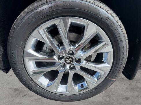New 2026 Toyota Highlander Limited AWD/4WD image 10