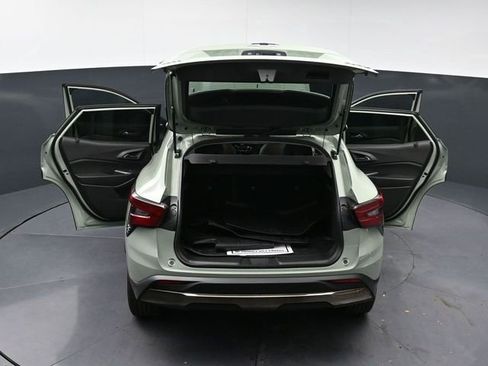 Used 2025 Chevrolet Trax ACTIV w/ Driver Confidence Package image 49