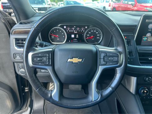 Used 2021 Chevrolet Suburban Premier w/ Premium Package AWD/4WD image 12