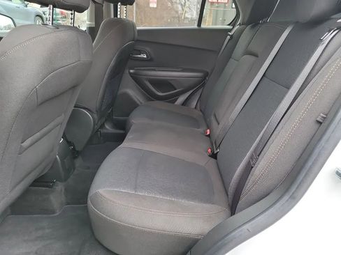 Used 2021 Chevrolet Trax LS w/ Tint and Cruise Package AWD/4WD image 22