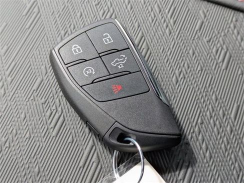 New 2026 GMC Sierra 1500 AT4X w/ LPO, Black Badging Package image 34