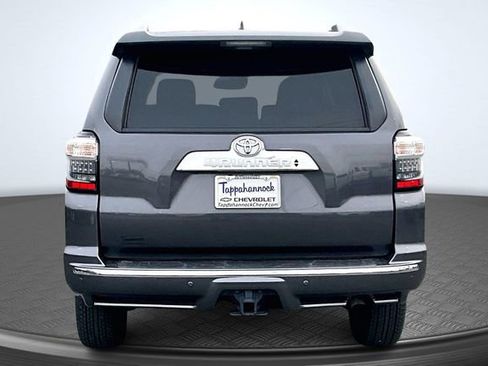 Used 2020 Toyota 4Runner SR5 image 5