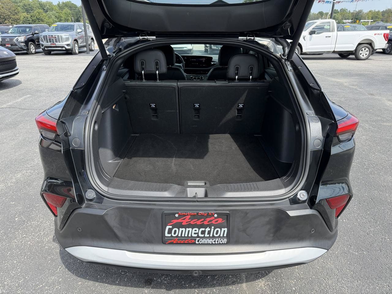 Used 2024 Buick Envista Preferred w/ Convenience I Package FWD image 6